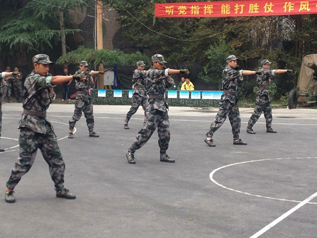 临淄区防空袭演习--齐鲁武校学生军体拳表演