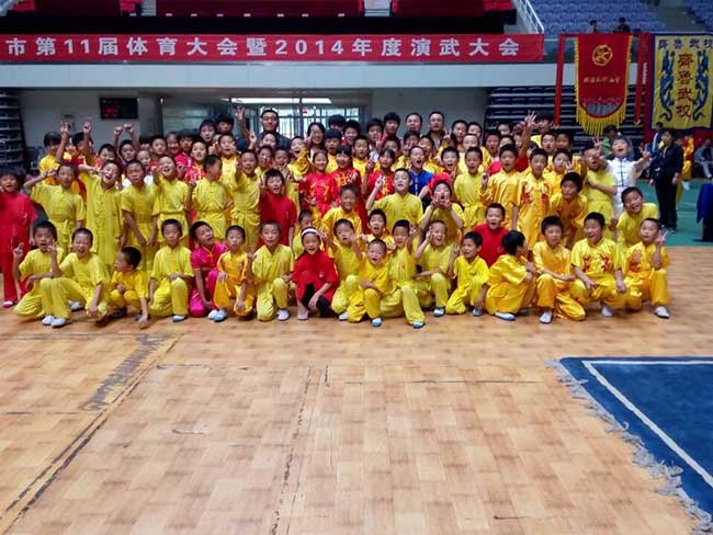 热烈祝贺齐鲁武校获“淄博市第十一届体育大会暨2014年演武大会”集体项目二等奖