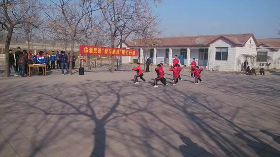 2015年2月1日金山镇敬老院慰问活动