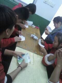 美术课堂丰富多彩（折纸）